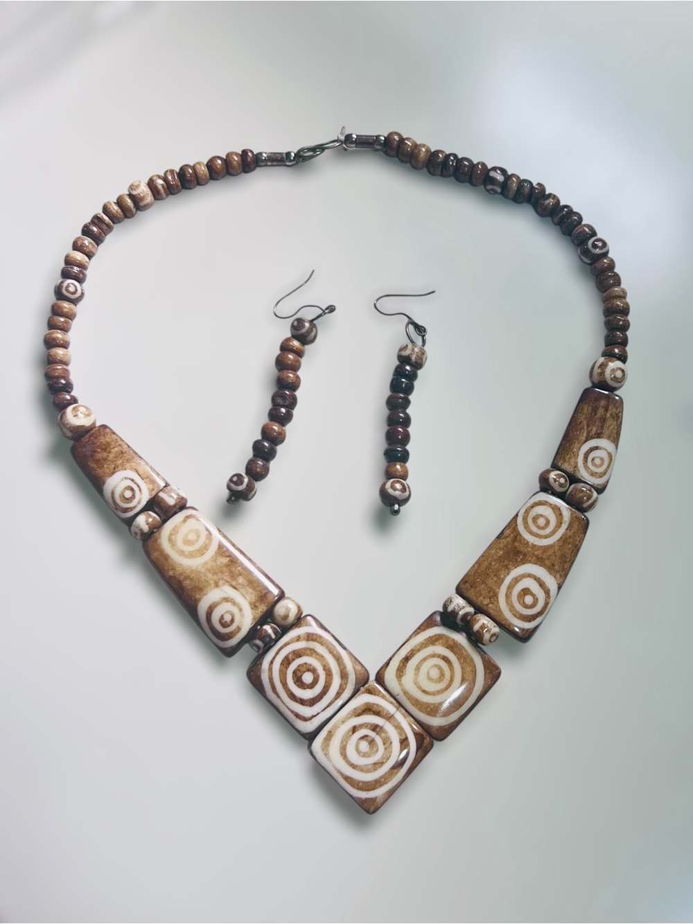 Tibetan Agate Dzi Bead
Necklace and Dangle Earrings lJewelry Set